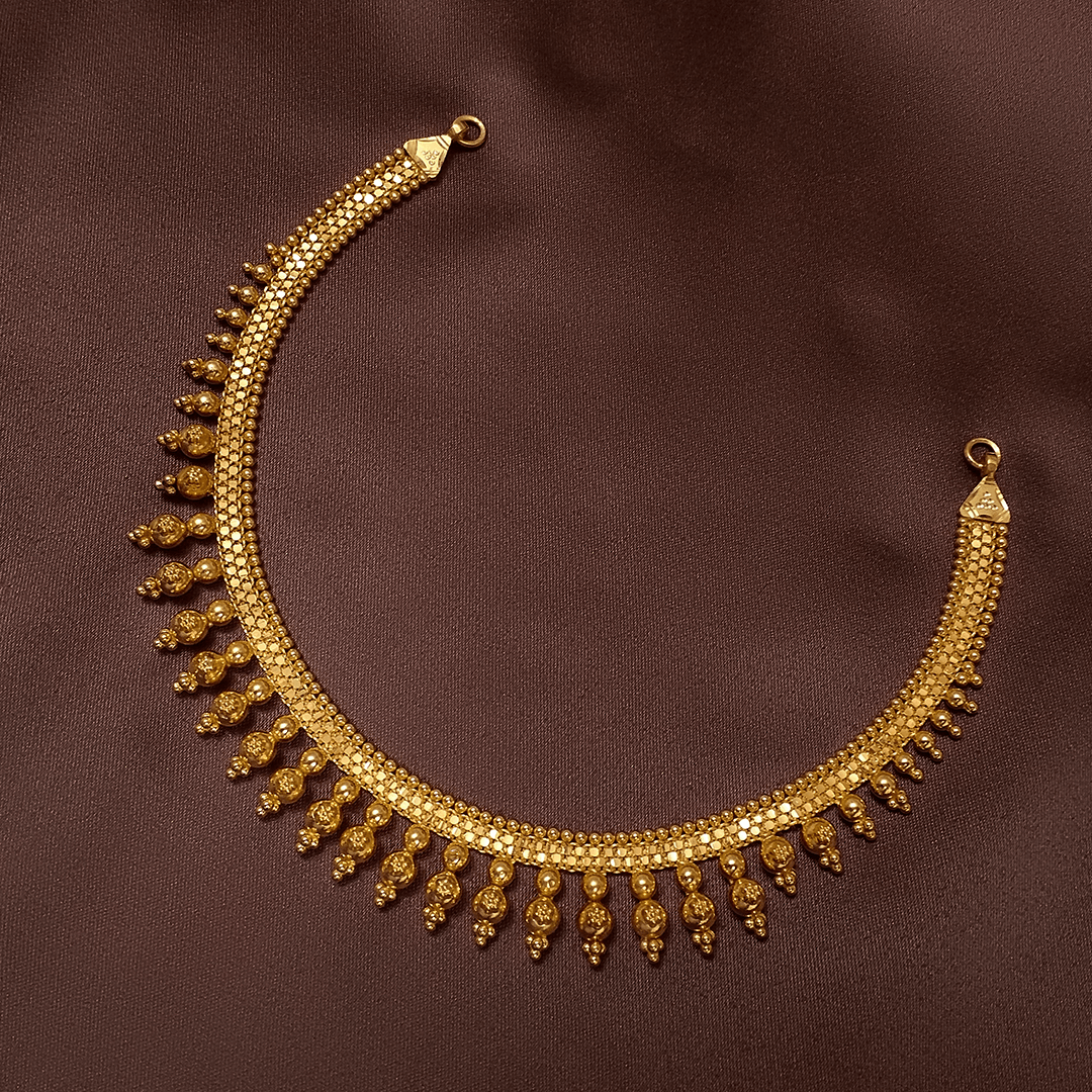Hiraola's Product Image